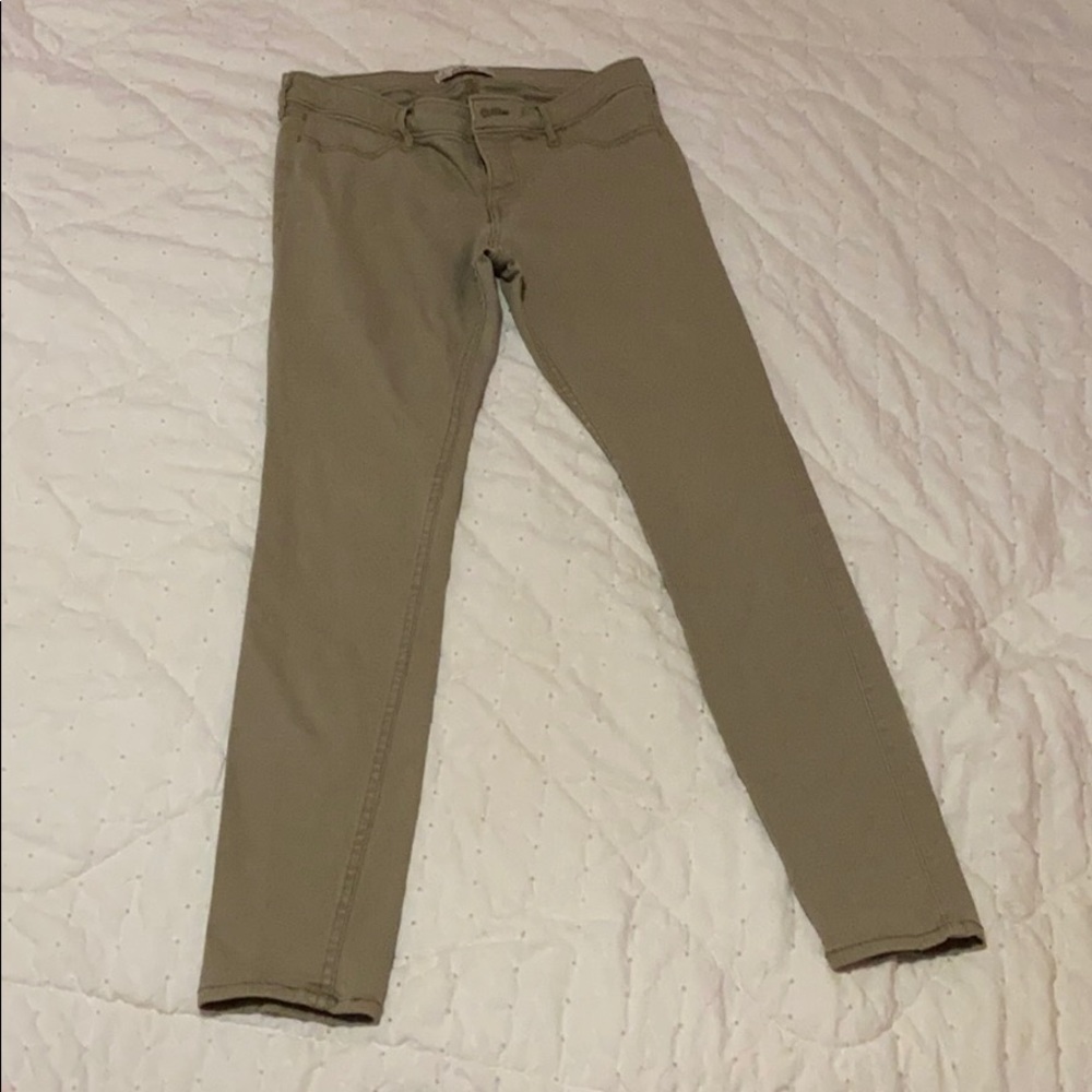 hollister khaki skinny jeans
